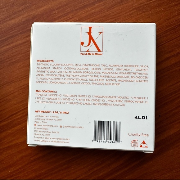 JUST XIMENA You & Me in Miami Eyeshadow Palette - Picture 4 of 6